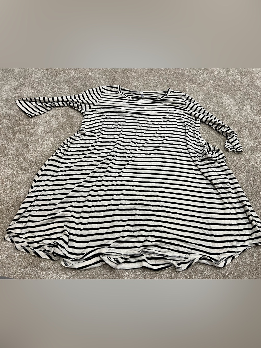 Striped Black and White Long Sleeve Swing Tee